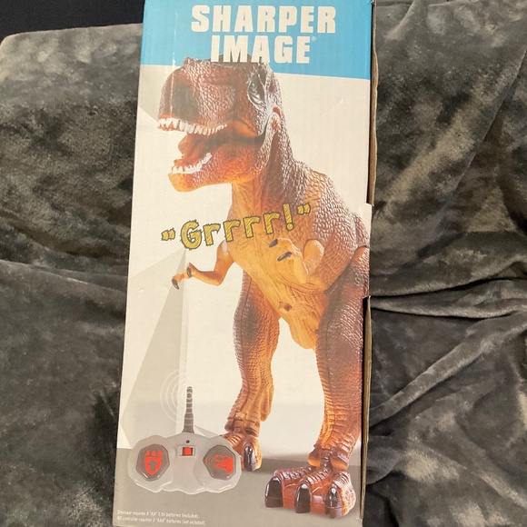 Dinosaur Animated T-Rex Sharper Image Remote Control - Picture 8 of 9